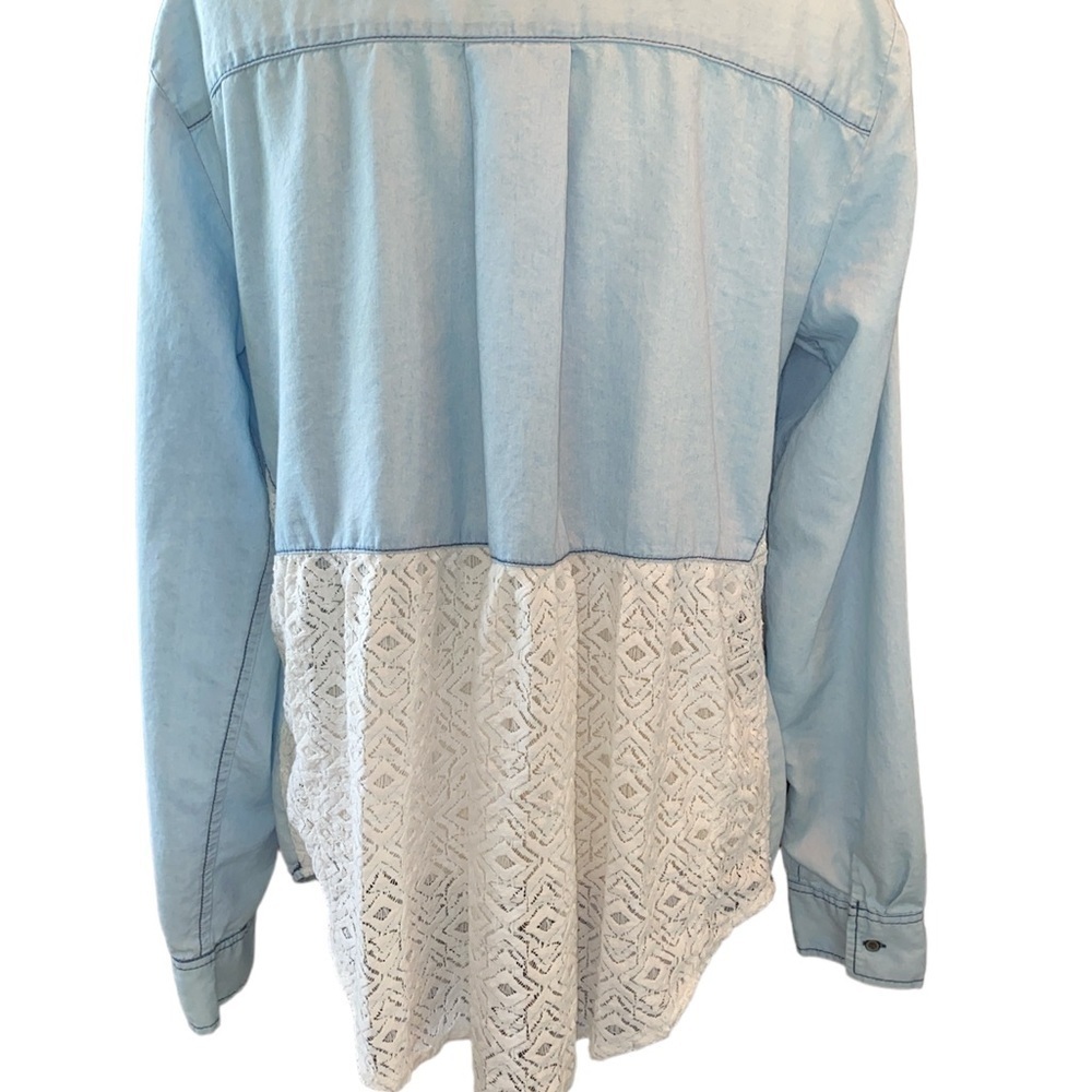 Maurices button down shirt long sleeve lace panel in back collared size large - Picture 2 of 10